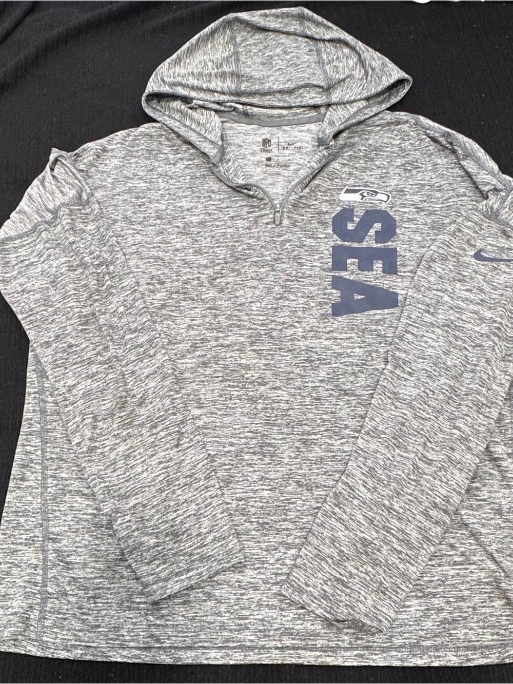 Nike Seattle Seahawks Women’s gray athletic, lightweight Hoodie Pullover
